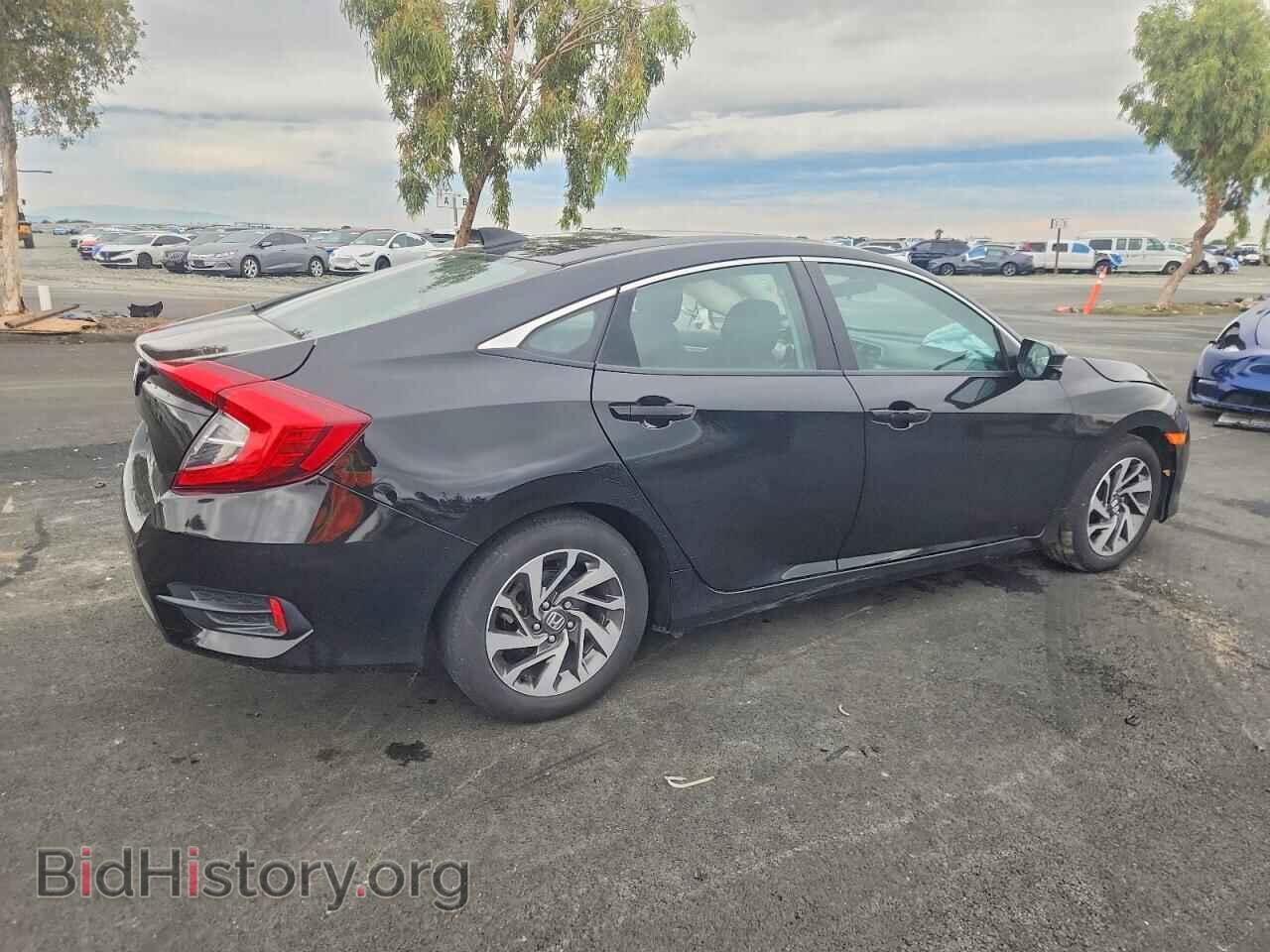 2017 HONDA CIVIC - VIN: 19XFC2F70HE070196 - Фото 3