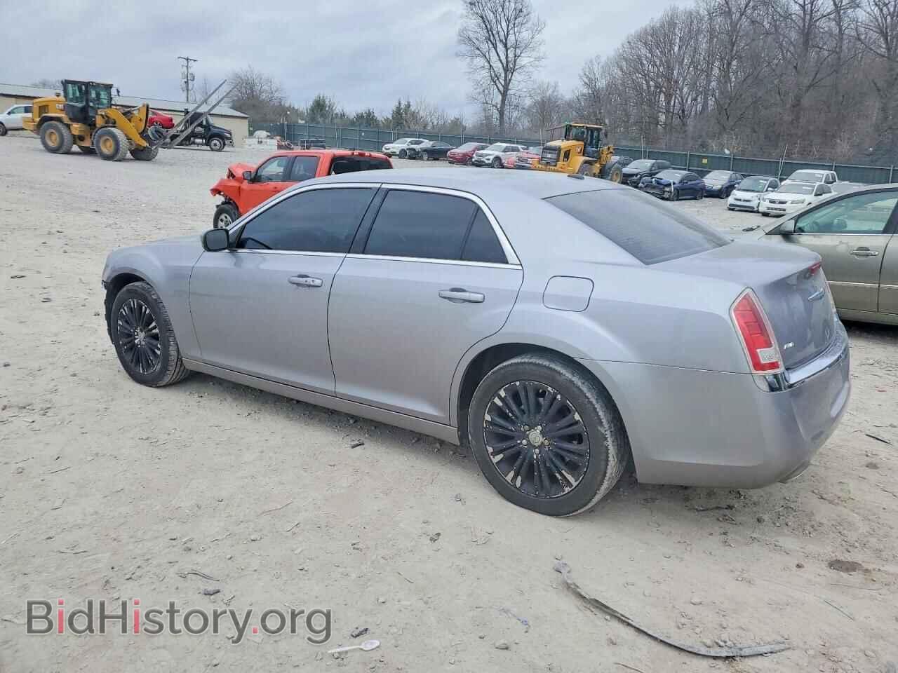 2014 CHRYSLER 300 - VIN: 2C3CCARG9EH136466 - Фото 2
