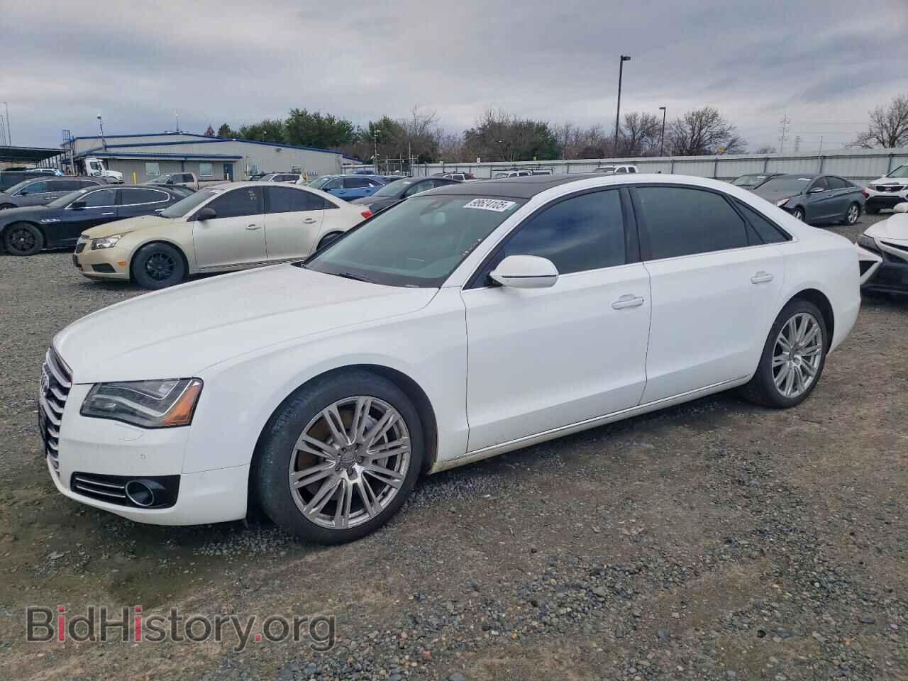 Photo WAURVAFD2CN024944 - AUDI A8 2012