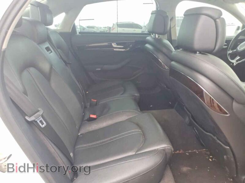 2012 Audi A8 (VIN WAURVAFD2CN024944) — фото 10 из 12