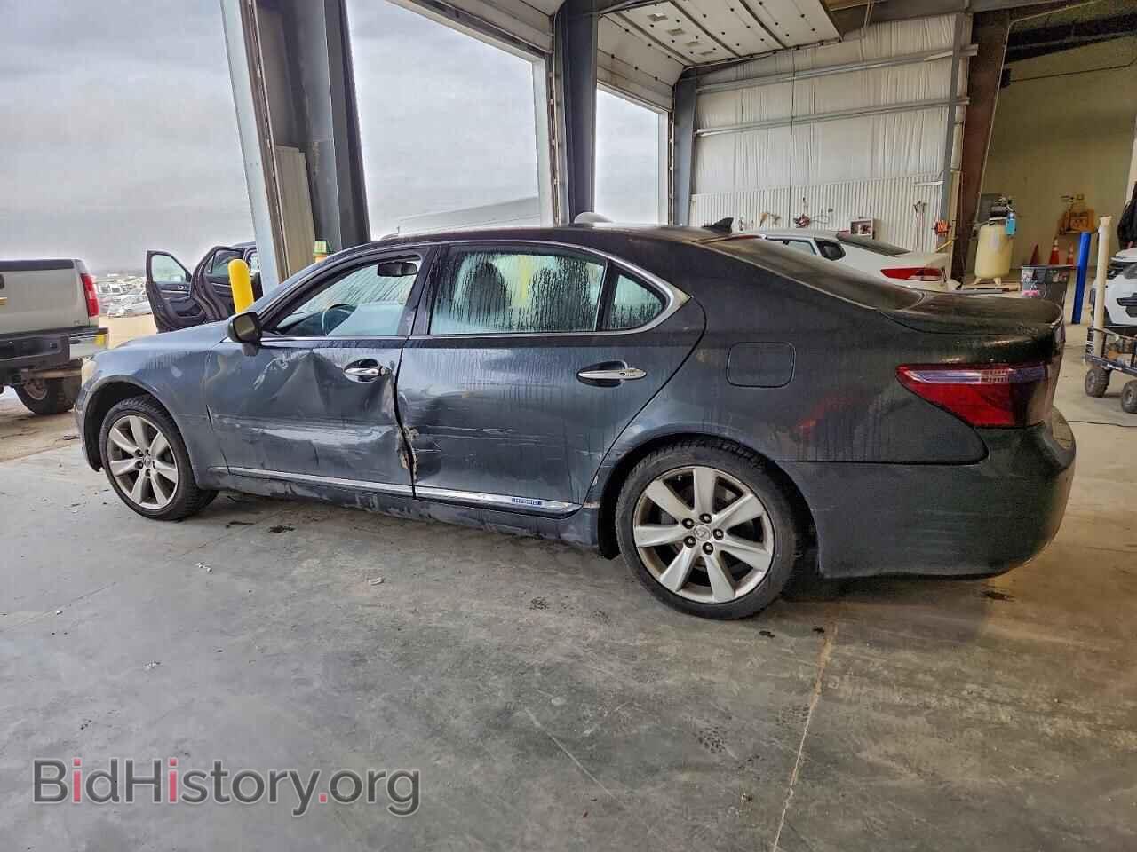 2008 LEXUS LS600 - VIN: JTHDU46F685000266 - Photo 2