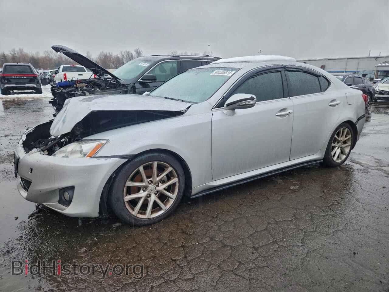 Photo JTHCF5C21C5052894 - LEXUS IS 2012