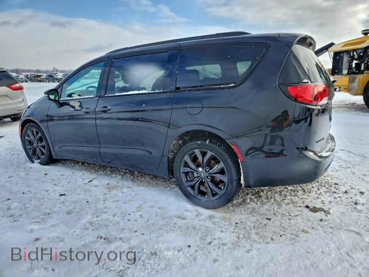 2018 CHRYSLER PACIFICA - VIN: 2C4RC1GG5JR260201 - Фото 2
