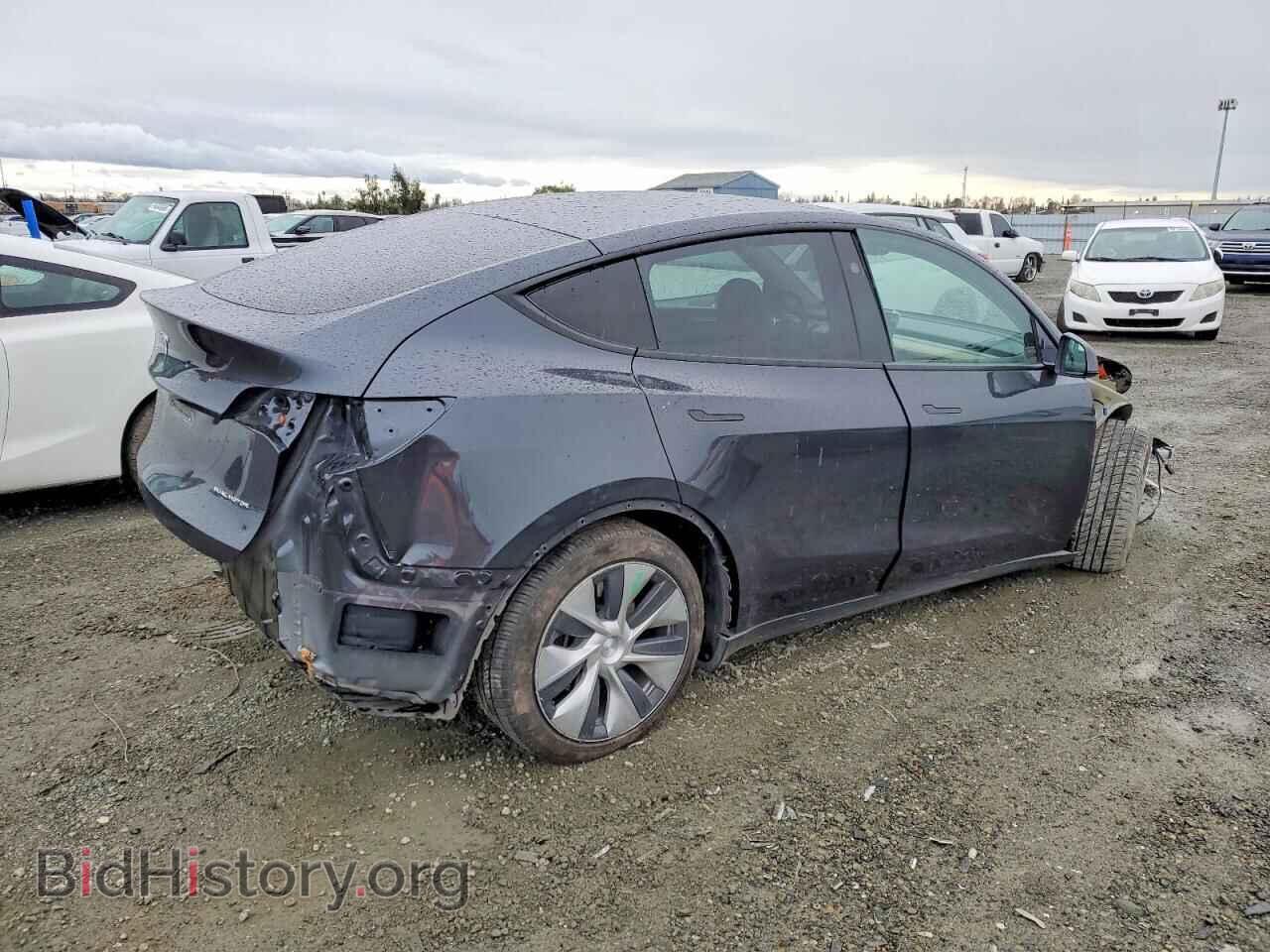 2024 TESLA MODEL Y - VIN: 7SAYGDEE9RF010019 - Фото 3