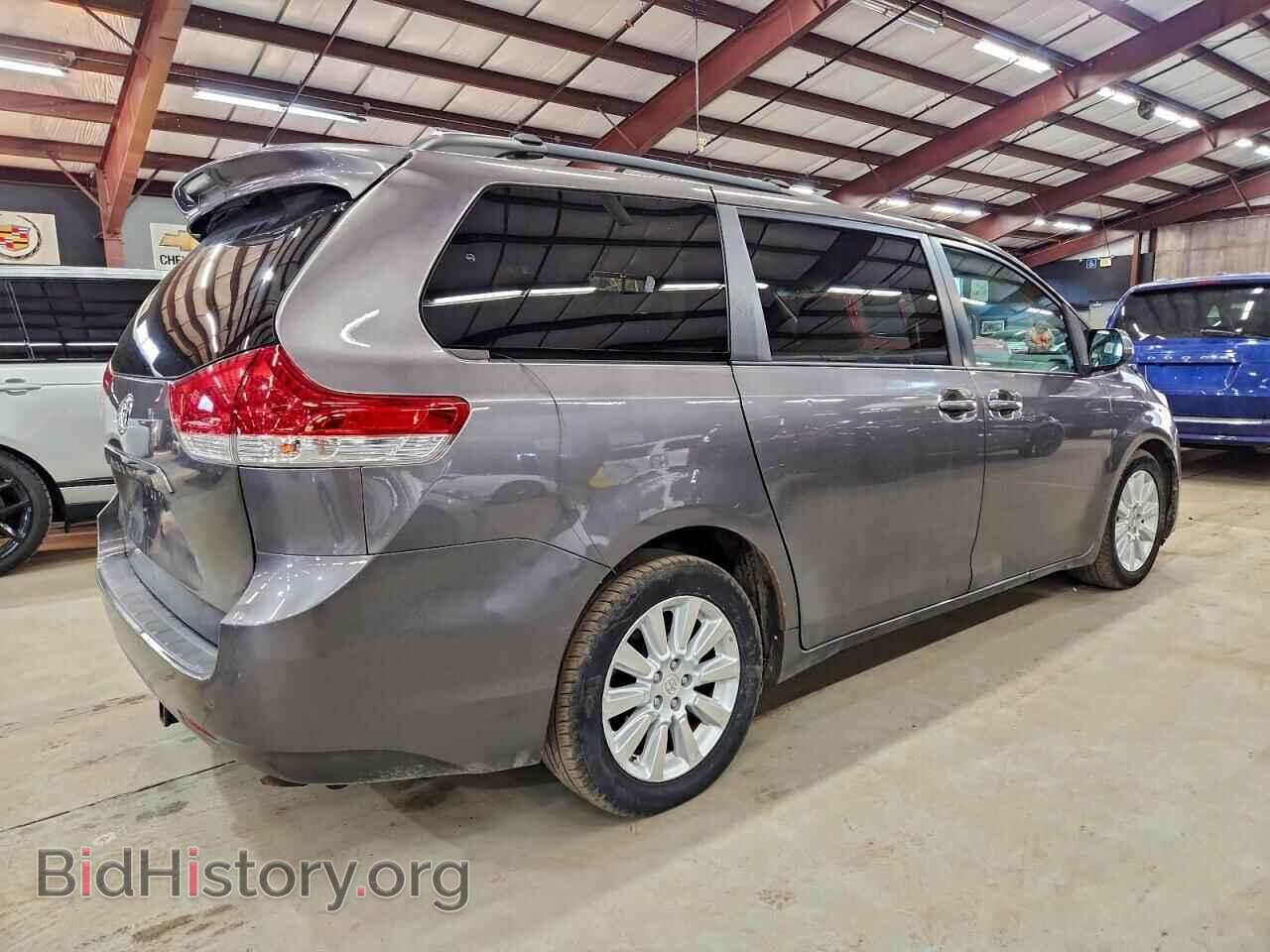 2011 TOYOTA All Models - VIN: 5TDJK3DC3BS022322 - Фото 3