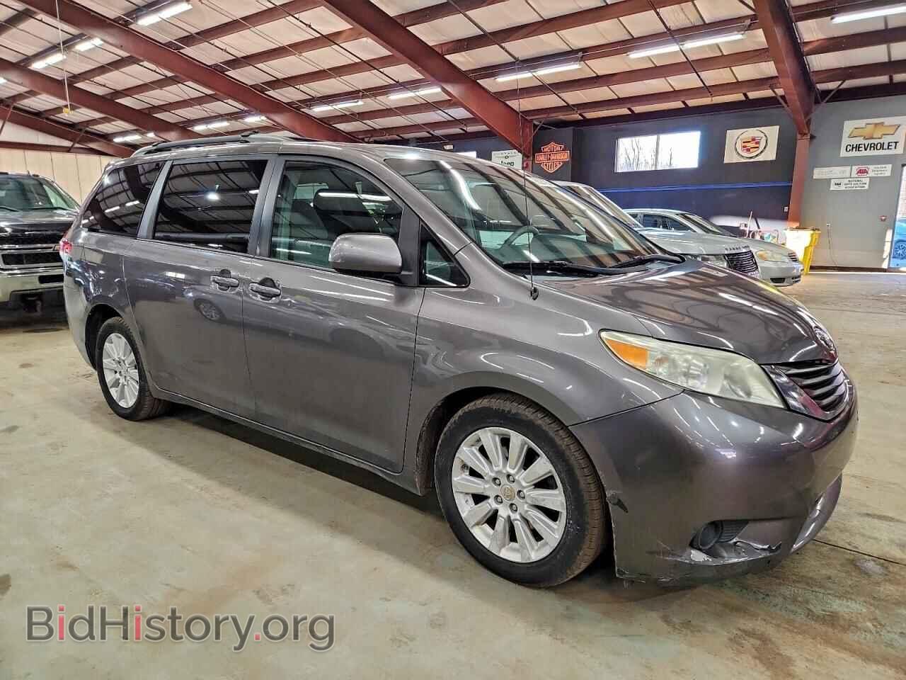 2011 TOYOTA All Models - VIN: 5TDJK3DC3BS022322 - Фото 4