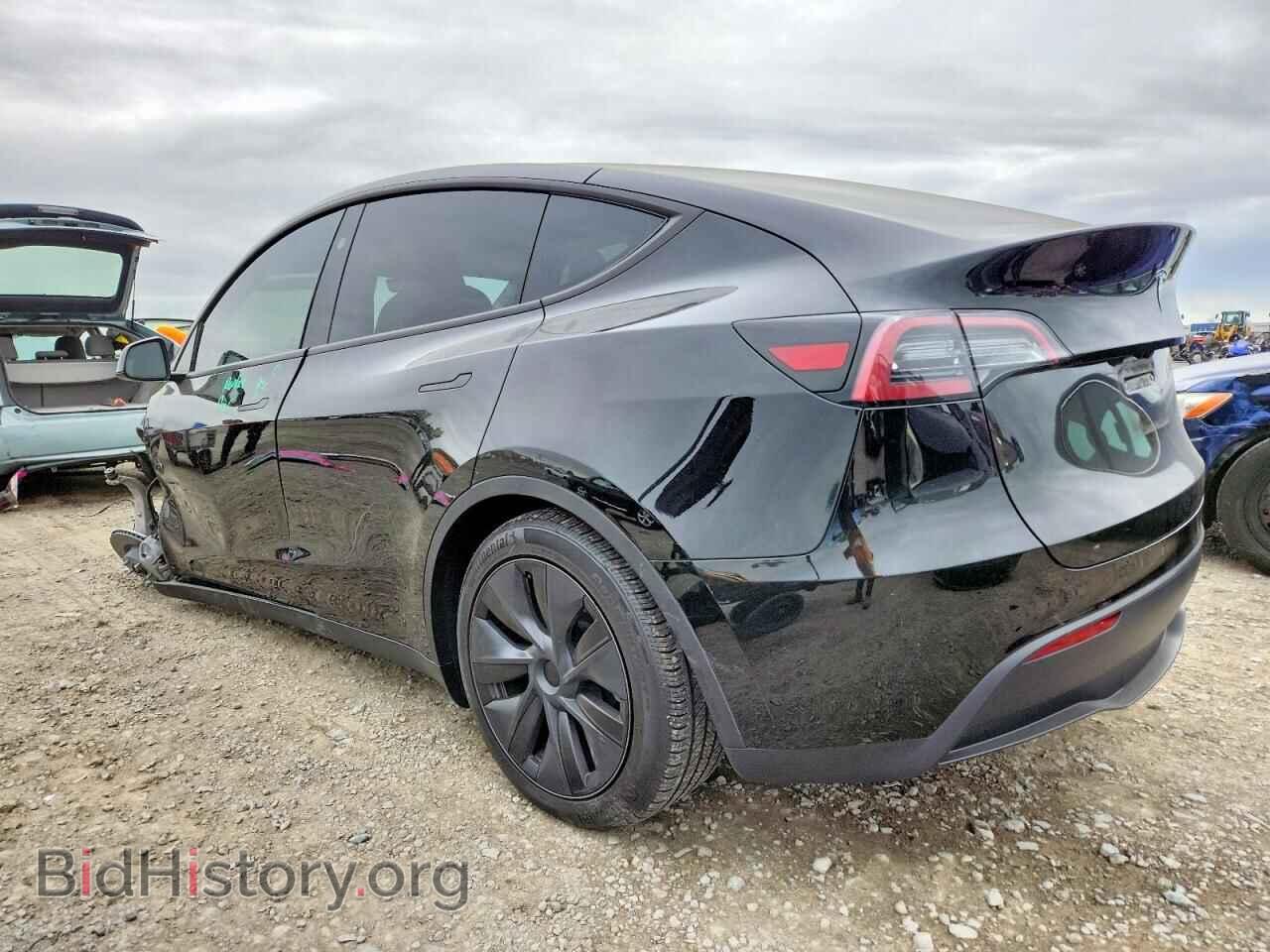 2024 TESLA MODEL Y - VIN: 7SAYGAEE8RF115858 - Фото 2