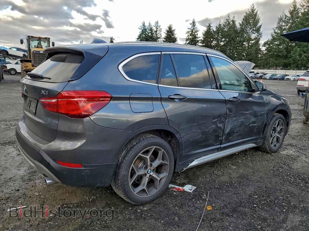 2017 BMW X1 - VIN: WBXHT3C36H5F73507 - Фото 3