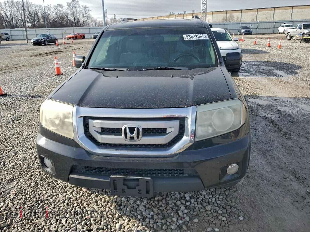 2011 HONDA PILOT - VIN: 5FNYF4H71BB086305 - Фото 5