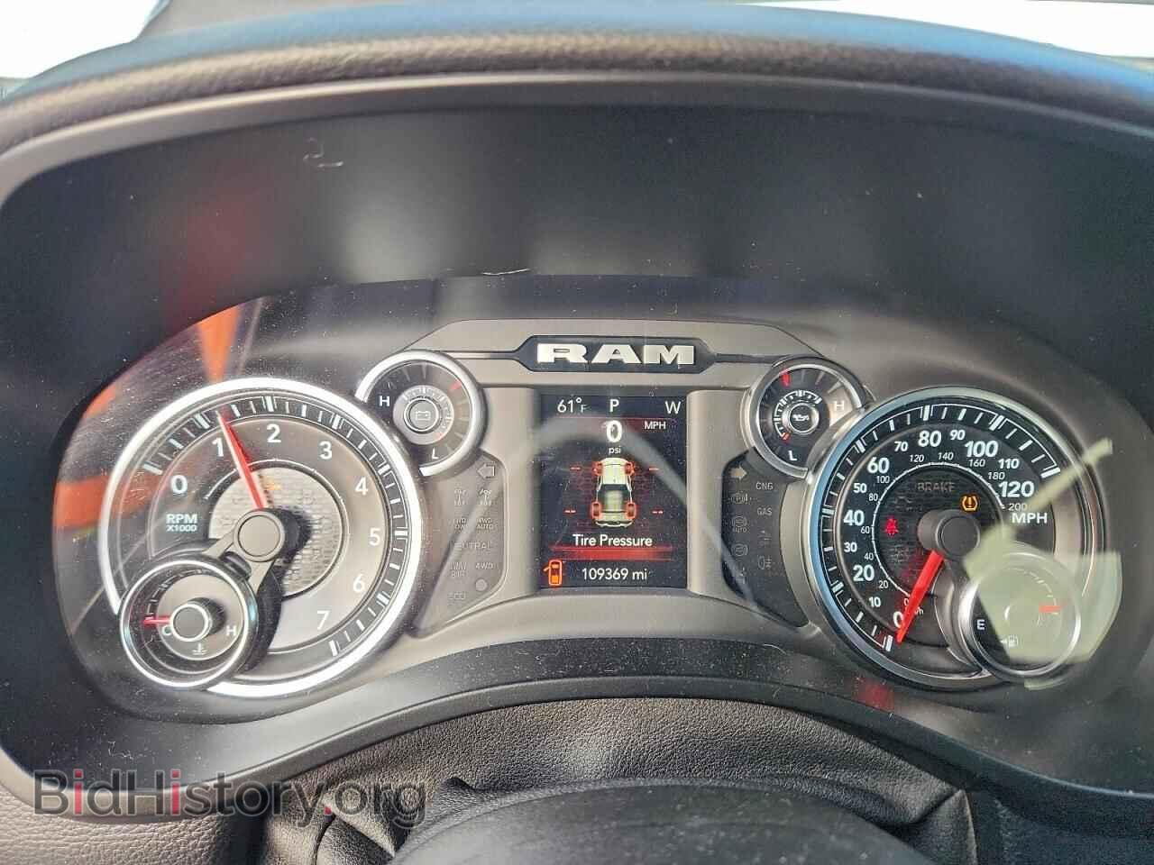 2019 RAM 1500 - VIN: 1C6SRFFT4KN747357 - Фото 9