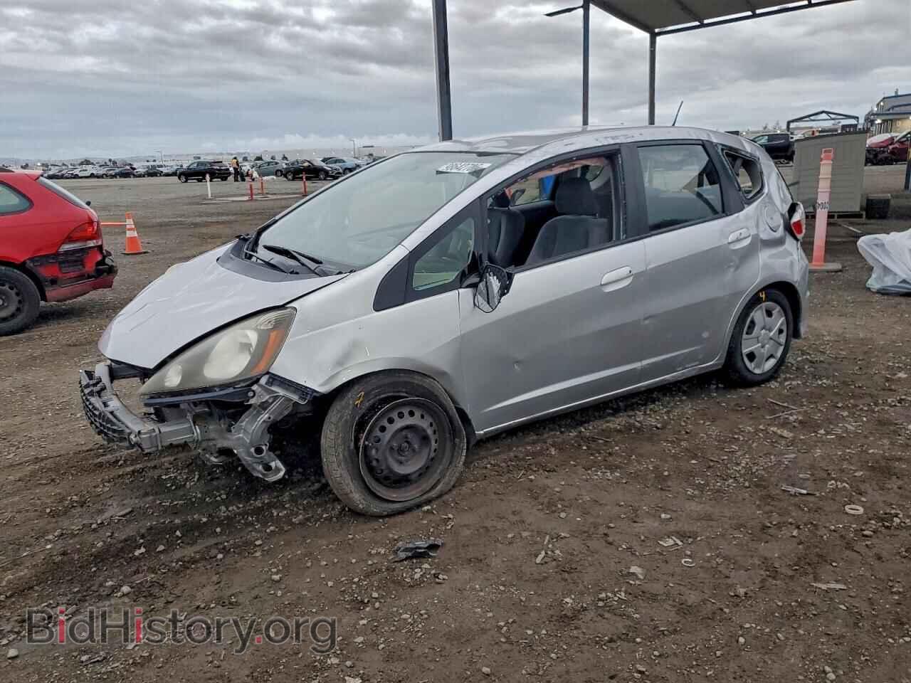 Фотография JHMGE8G34DC050109 - HONDA FIT 2013