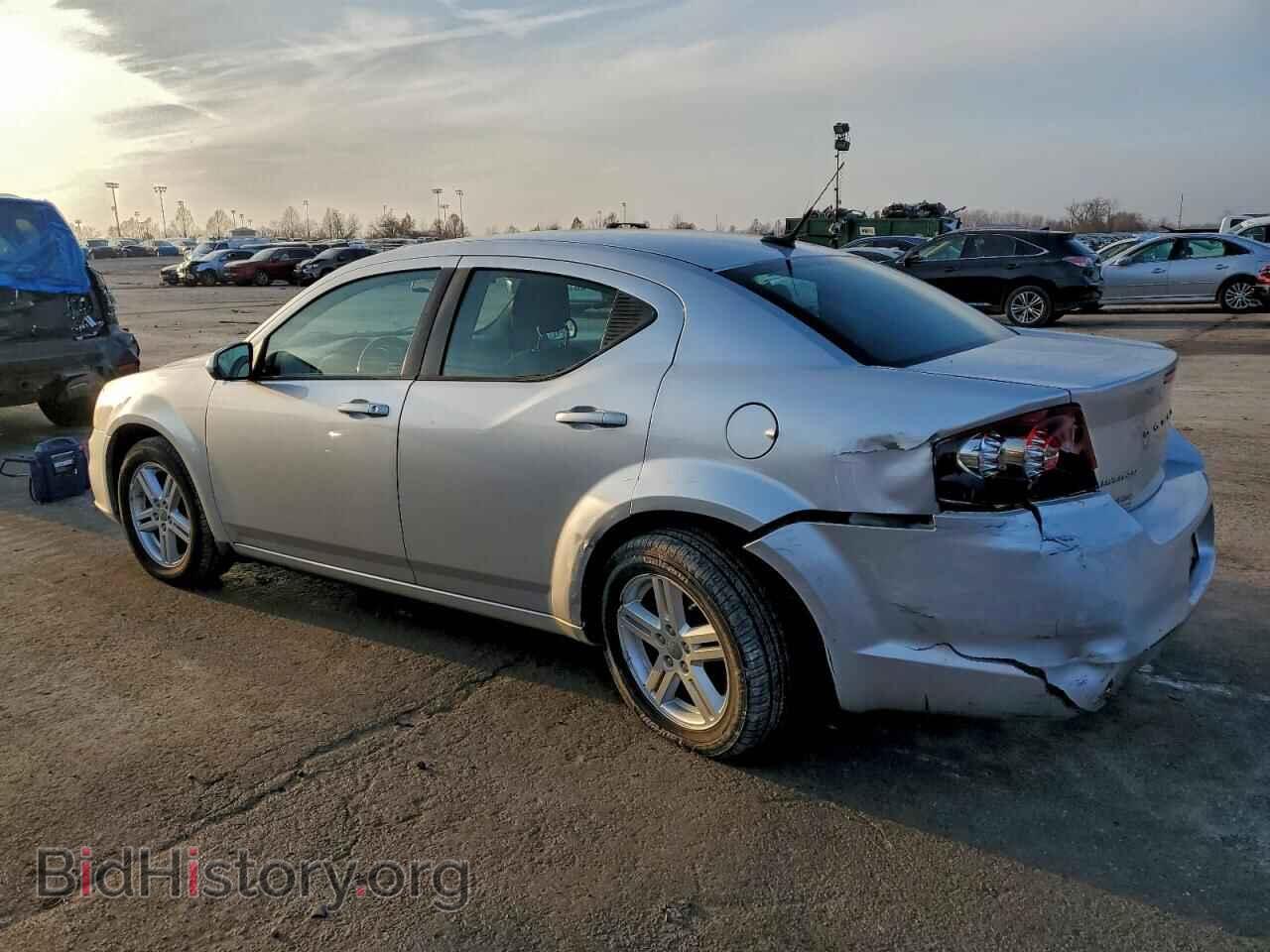 2011 DODGE AVENGER - VIN: 1B3BD1FB1BN502101 - Фото 2