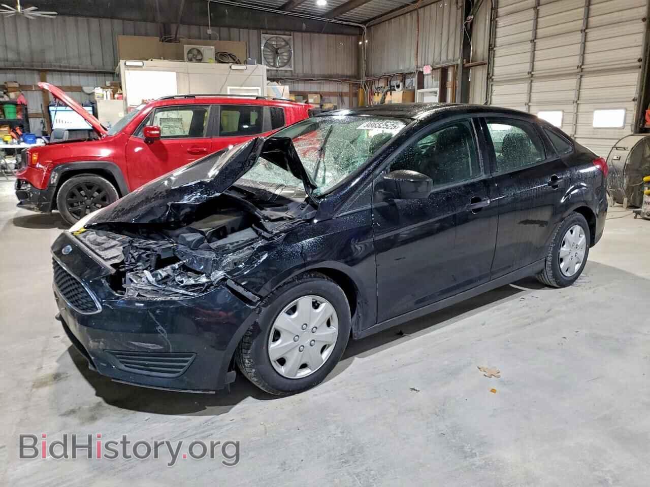 Photo 1FADP3E2XJL322109 - FORD FOCUS 2018