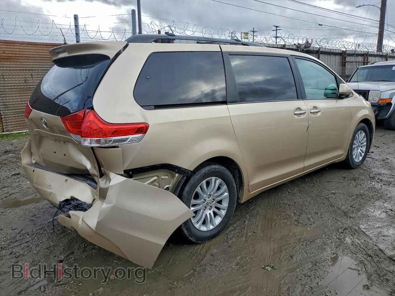 2012 TOYOTA All Models - VIN: 5TDYK3DC6CS268877 - Фото 3