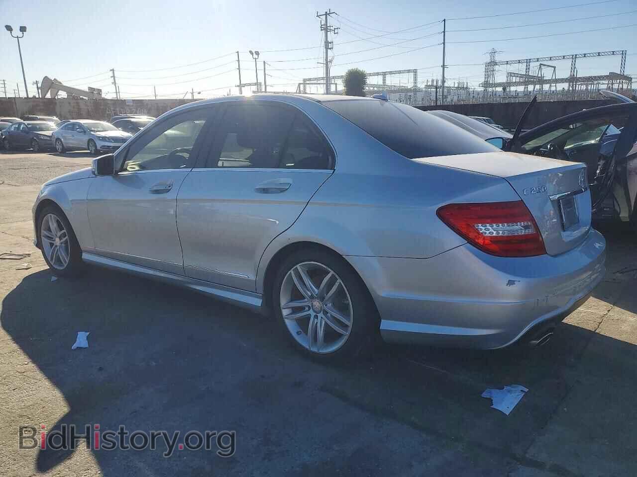 2013 MERCEDES-BENZ C-CLASS - VIN: WDDGF4HB7DA859246 - Фото 2