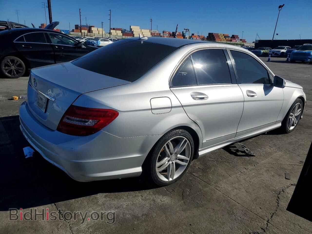2013 MERCEDES-BENZ C-CLASS - VIN: WDDGF4HB7DA859246 - Фото 3