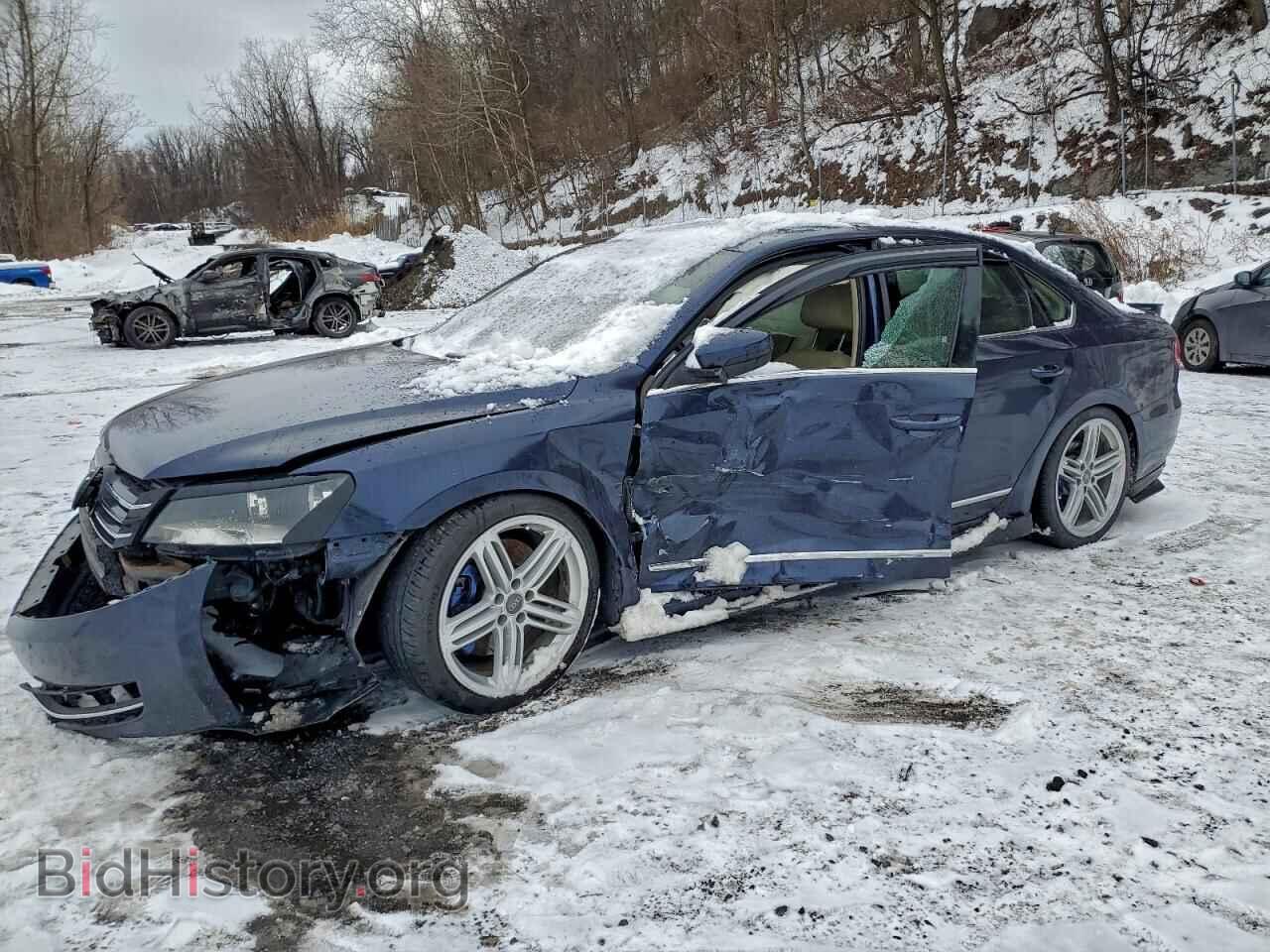 Фотография 1VWCM7A33DC020859 - VOLKSWAGEN PASSAT 2013
