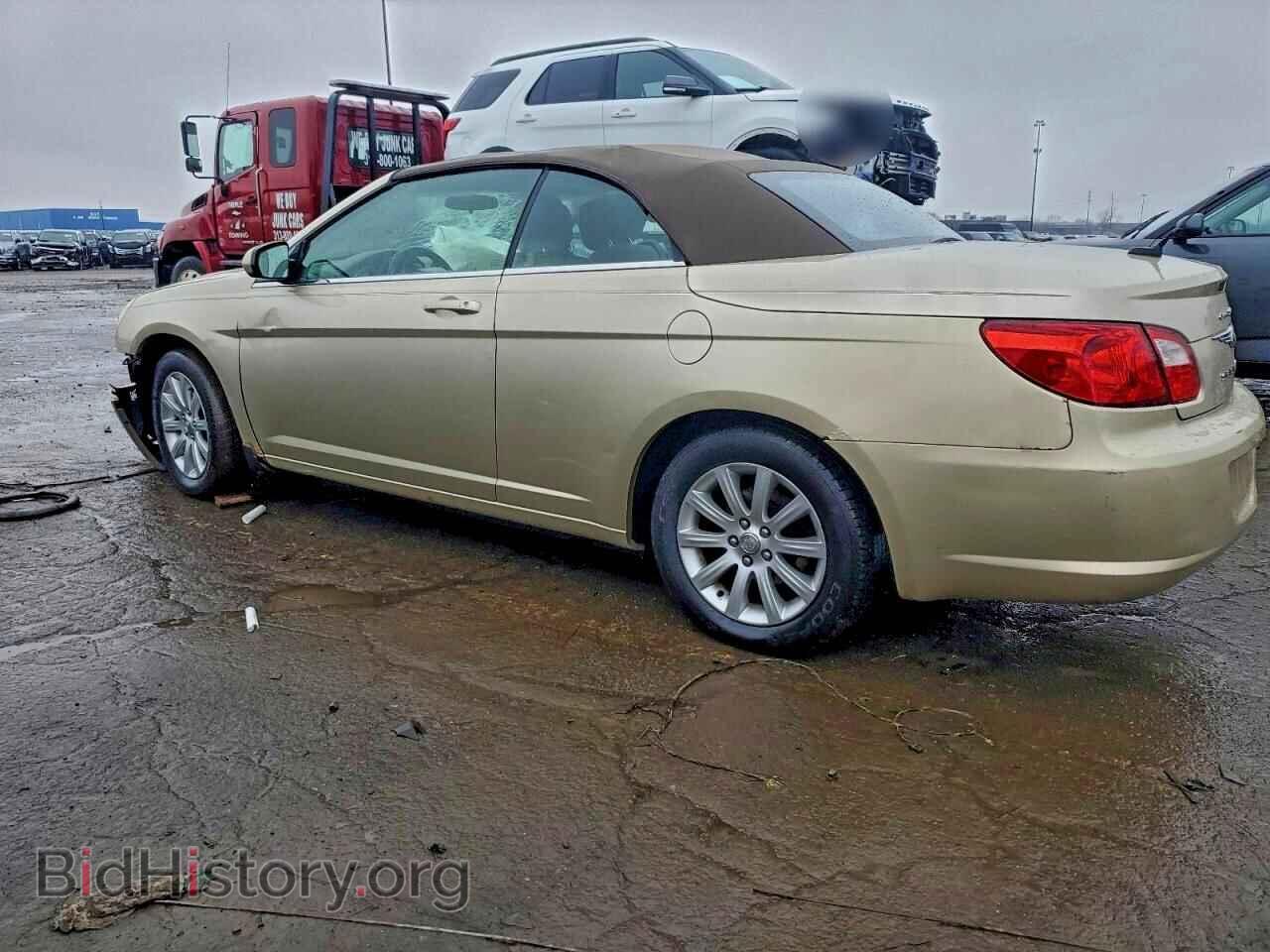 2010 CHRYSLER SEBRING - VIN: 1C3BC5ED2AN116009 - Фото 2