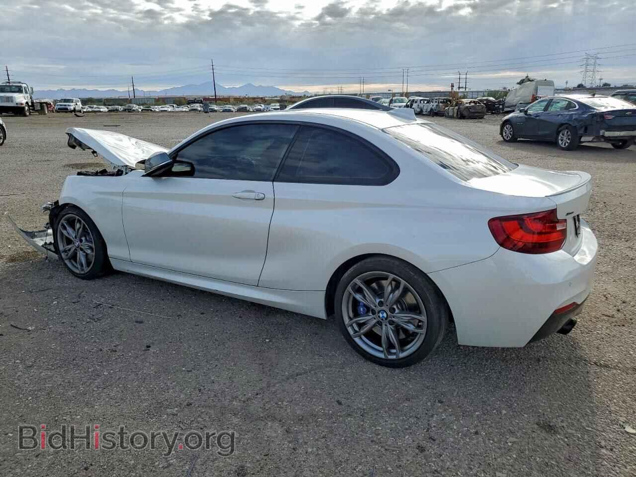 2015 BMW M2 - VIN: WBA1J9C56FV370973 - Фото 2