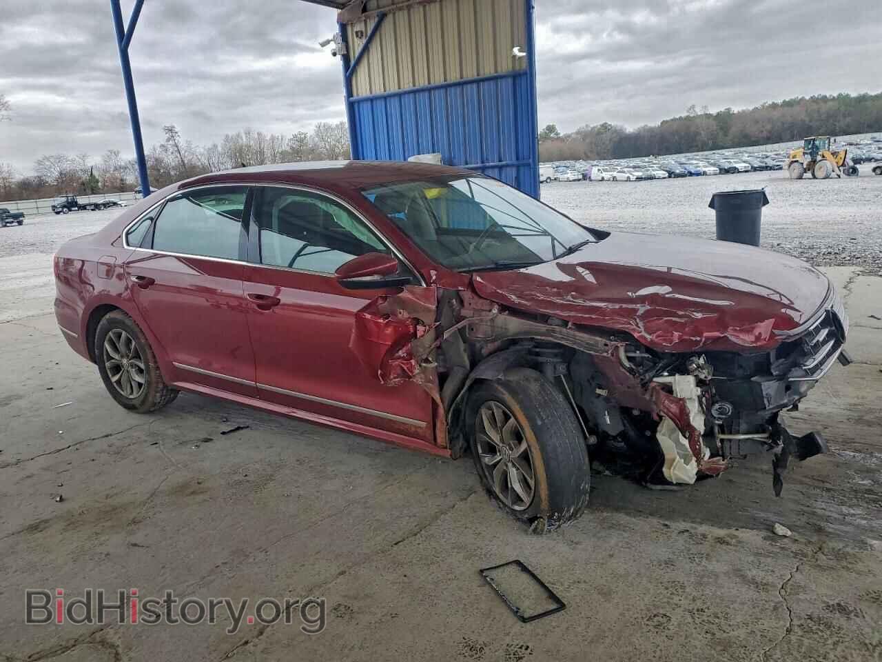 2017 VOLKSWAGEN PASSAT - VIN: 1VWAT7A33HC015693 - Фото 4