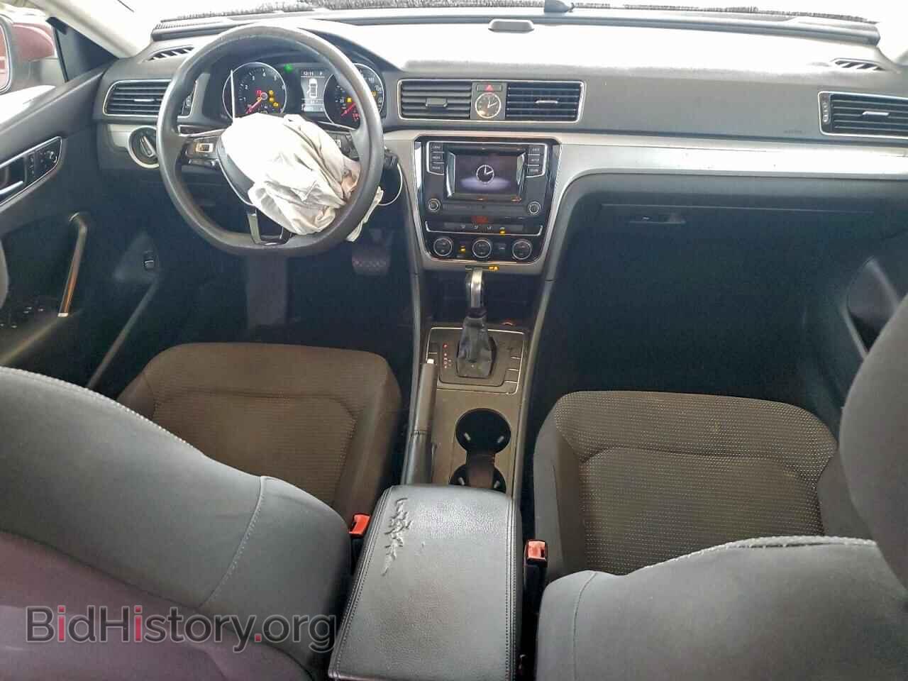 2017 VOLKSWAGEN PASSAT - VIN: 1VWAT7A33HC015693 - Фото 8