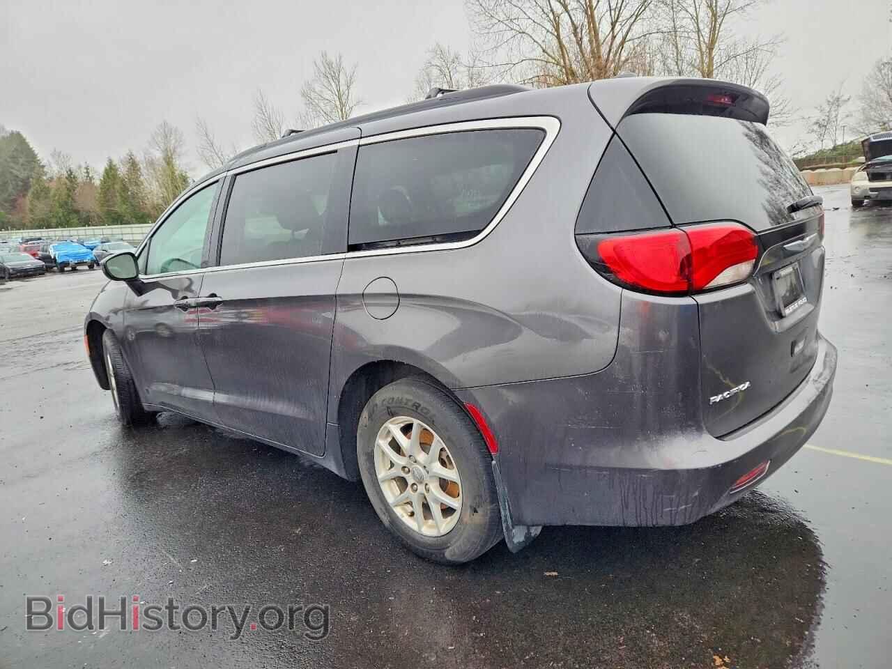 2017 CHRYSLER All Models - VIN: 2C4RC1CG4HR683089 - Photo 2