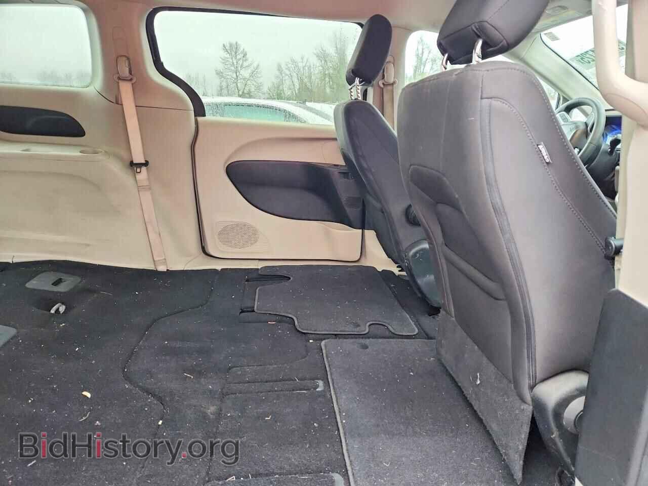 2017 CHRYSLER All Models - VIN: 2C4RC1CG4HR683089 - Photo 11