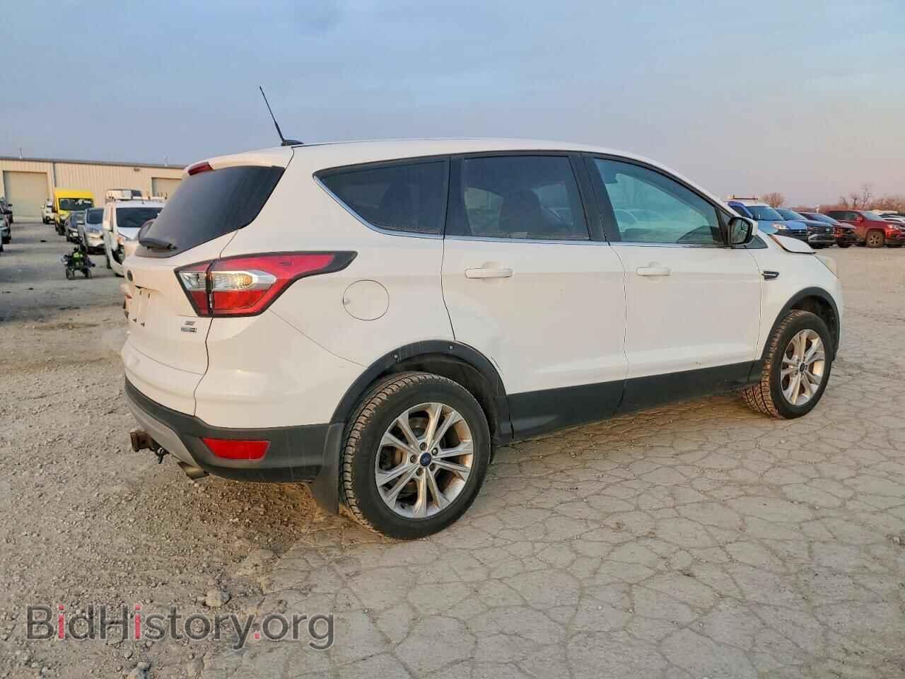 2017 FORD ESCAPE - VIN: 1FMCU9G95HUB44296 - Фото 3