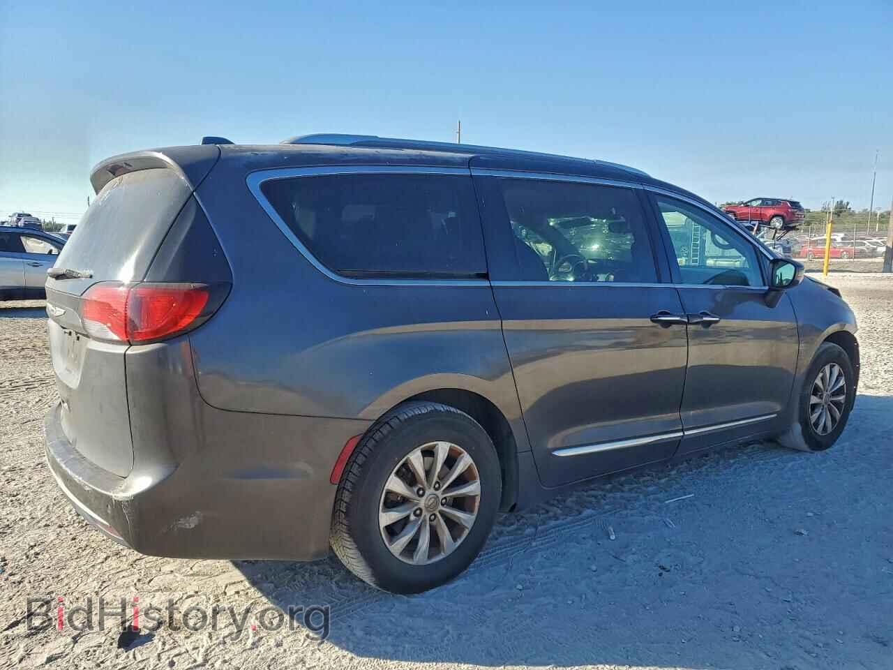 2018 CHRYSLER PACIFICA - VIN: 2C4RC1BG3JR272855 - Фото 3