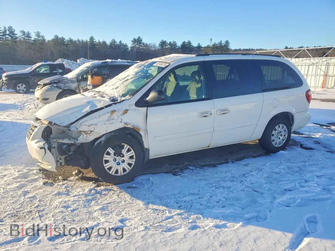 Photo 2C4GP44R95R212905 - CHRYSLER MINIVAN 2005