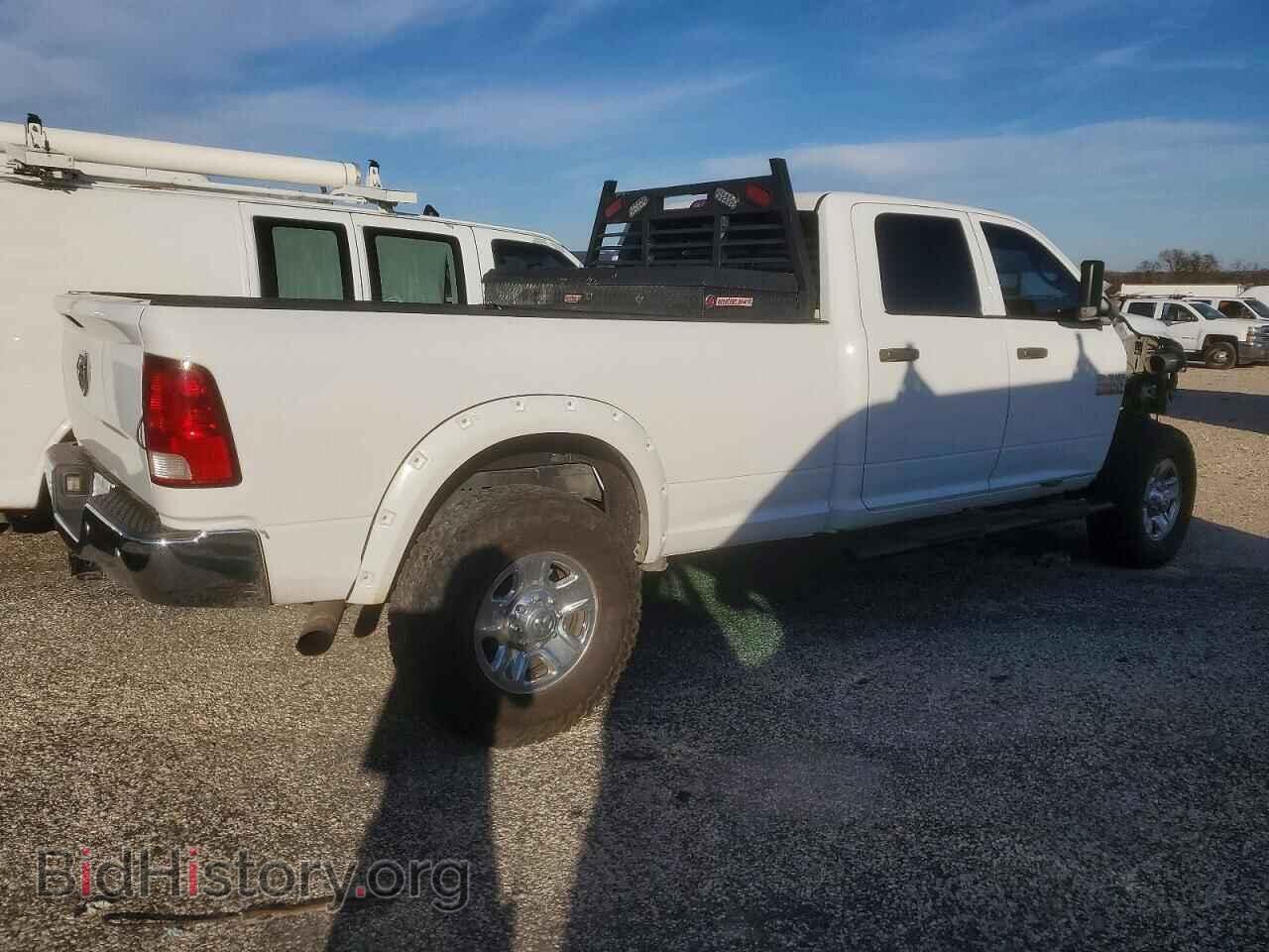 2018 RAM All Models - VIN: 3C6UR5HLXJG184774 - Photo 3