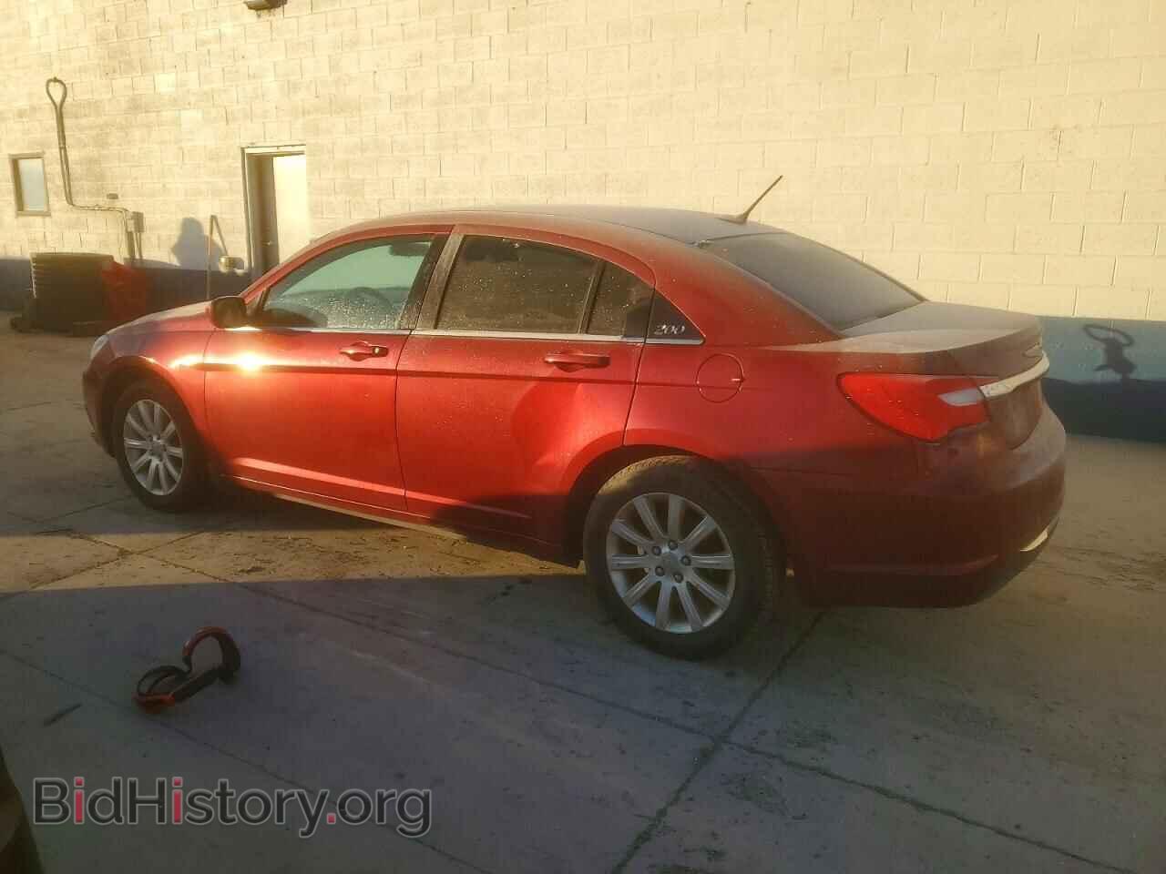 2013 CHRYSLER 200 - VIN: 1C3CCBBB8DN723106 - Фото 2