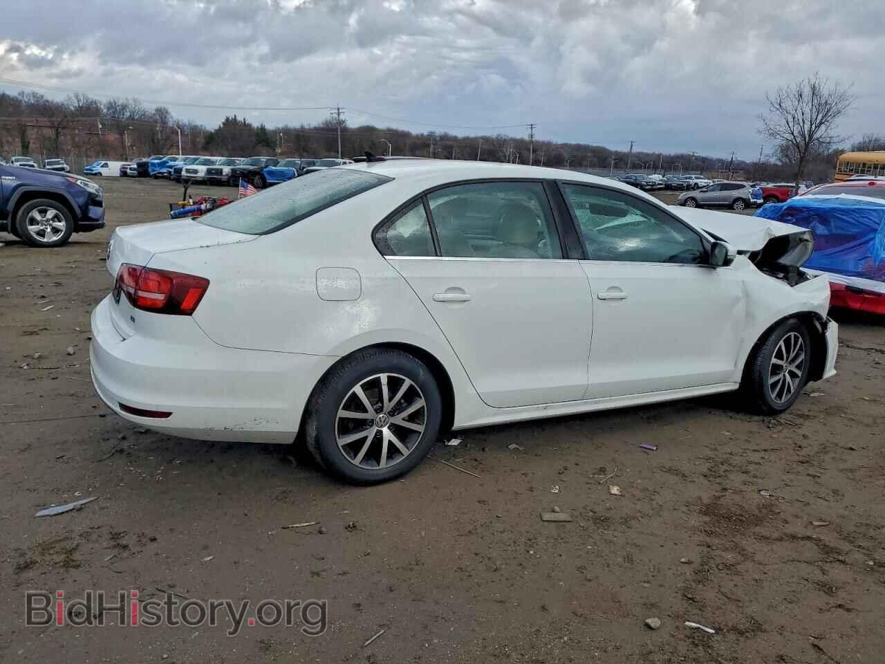 2017 VOLKSWAGEN JETTA - VIN: 3VWDB7AJ2HM373901 - Фото 3