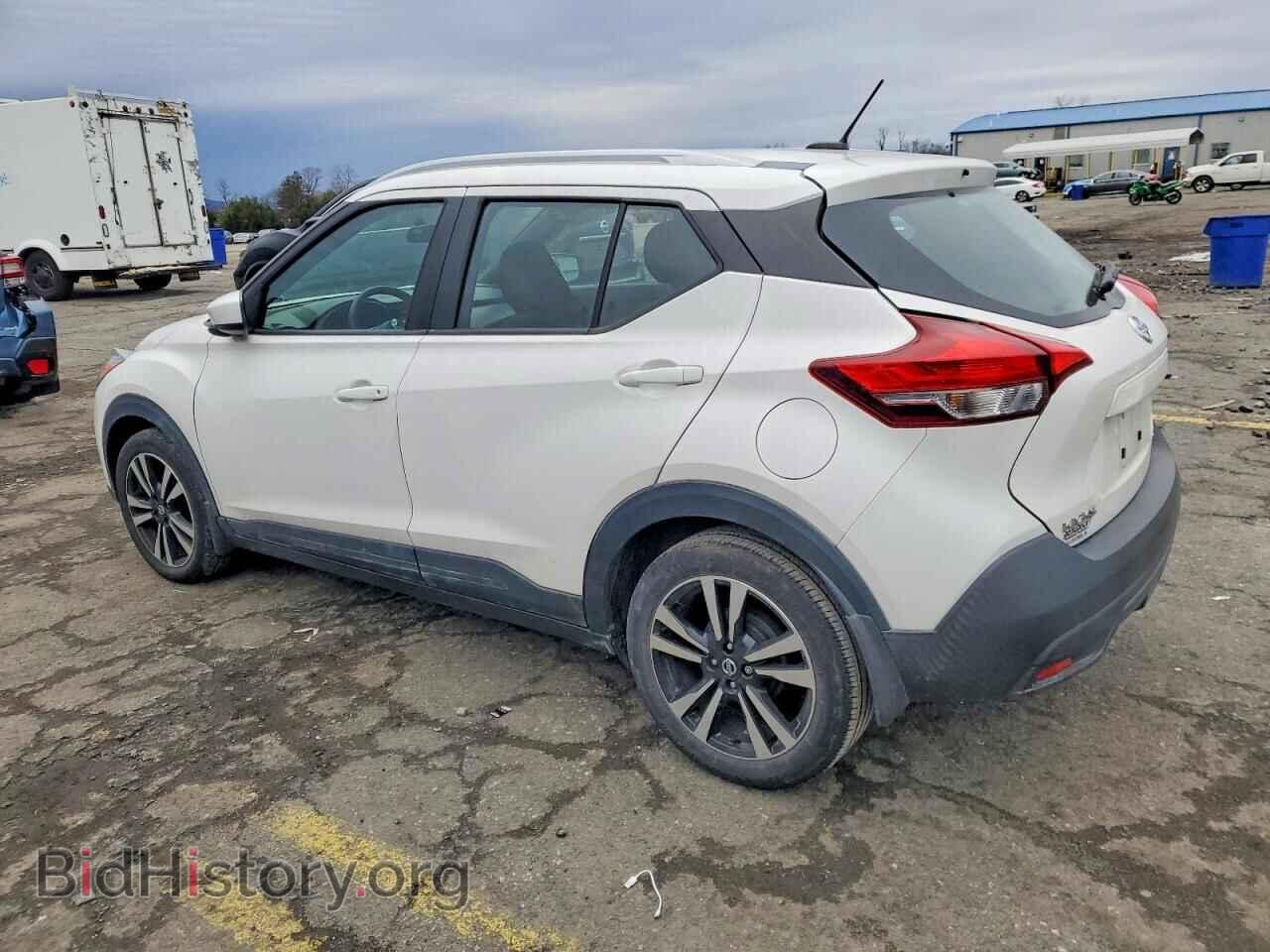 2019 NISSAN KICKS - VIN: 3N1CP5CU3KL547485 - Фото 2