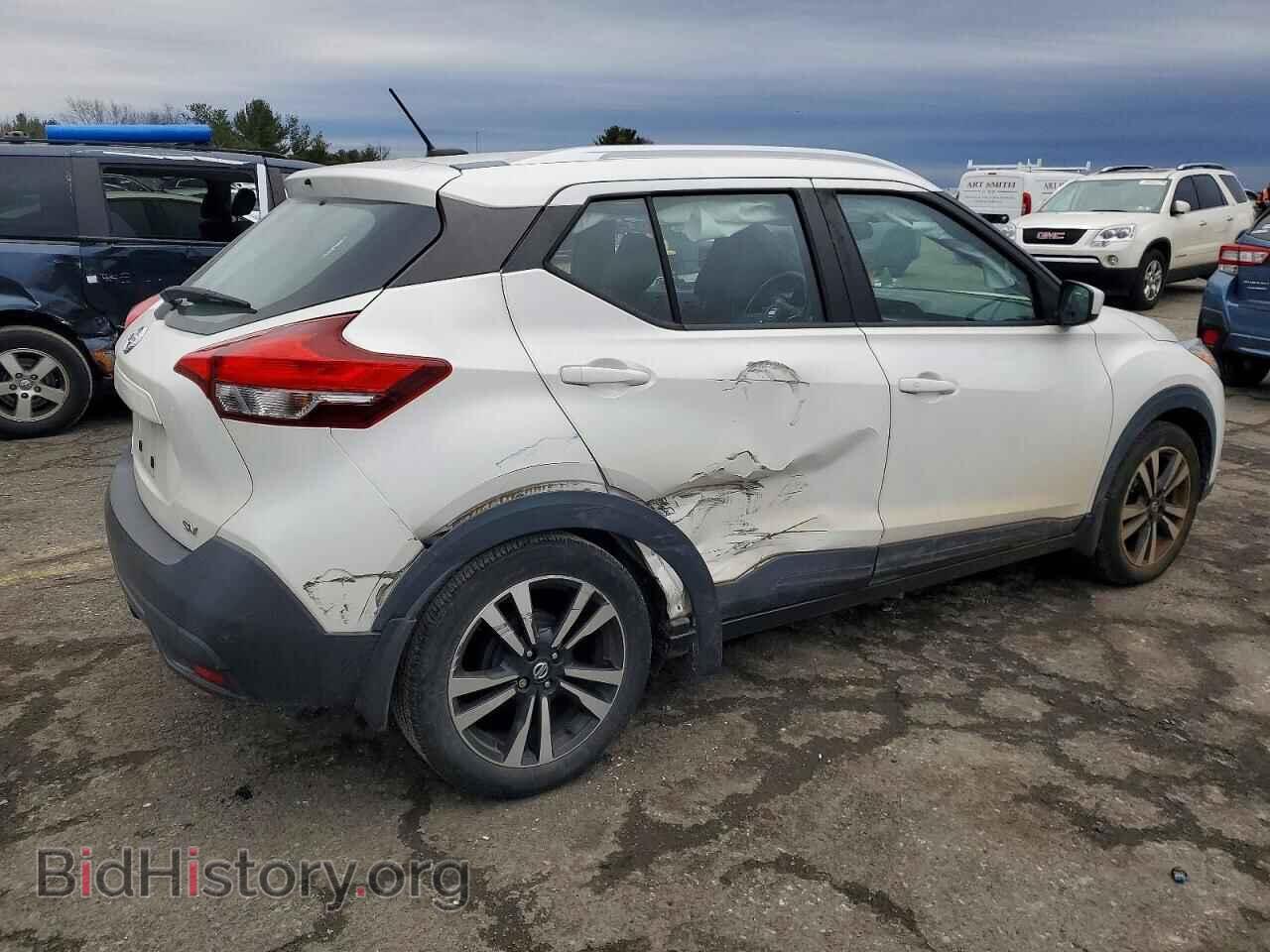 2019 NISSAN KICKS - VIN: 3N1CP5CU3KL547485 - Фото 3