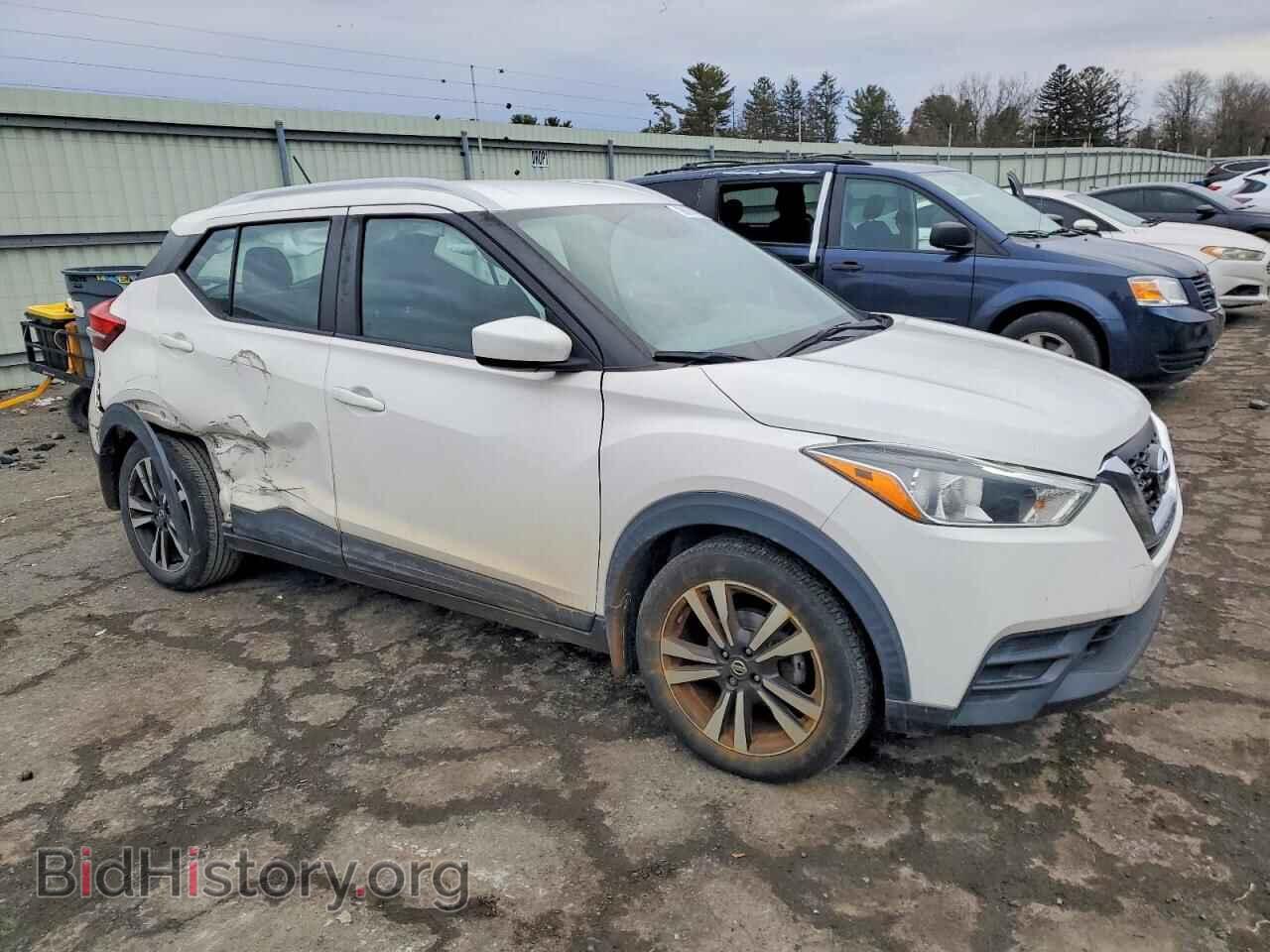 2019 NISSAN KICKS - VIN: 3N1CP5CU3KL547485 - Фото 4
