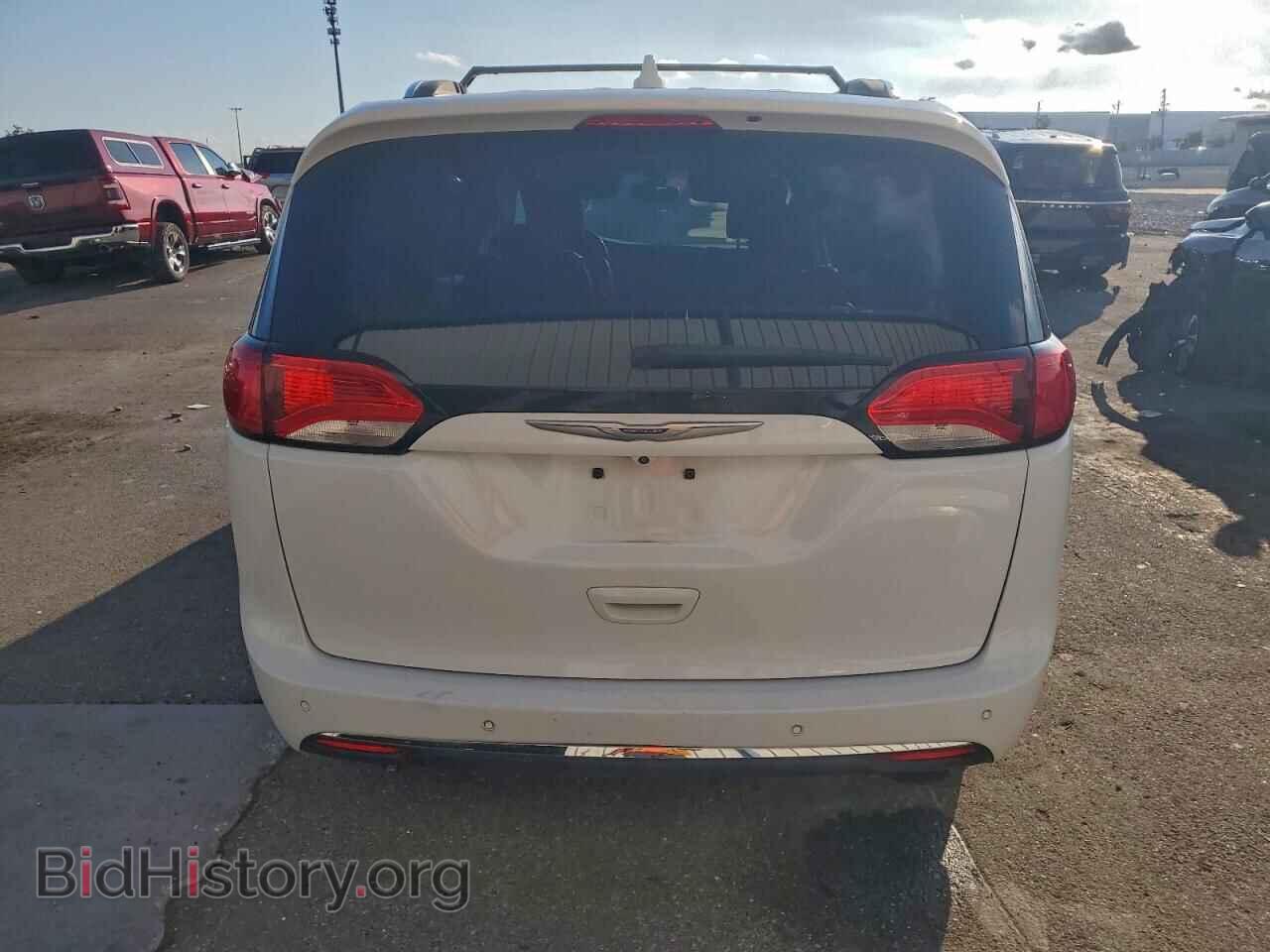 2018 CHRYSLER PACIFICA - VIN: 2C4RC1BG4JR261489 - Фото 6