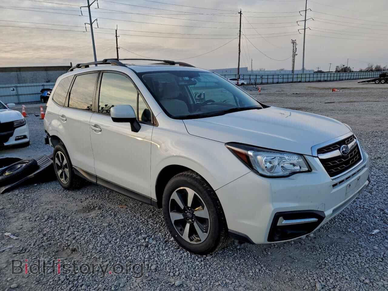 2017 SUBARU FORESTER - VIN: JF2SJAEC0HH530983 - Фото 4
