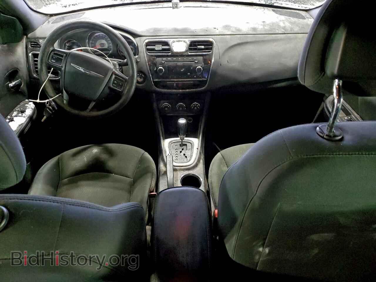 2011 CHRYSLER 200 - VIN: 1C3BC4FBXBN570954 - Фото 8