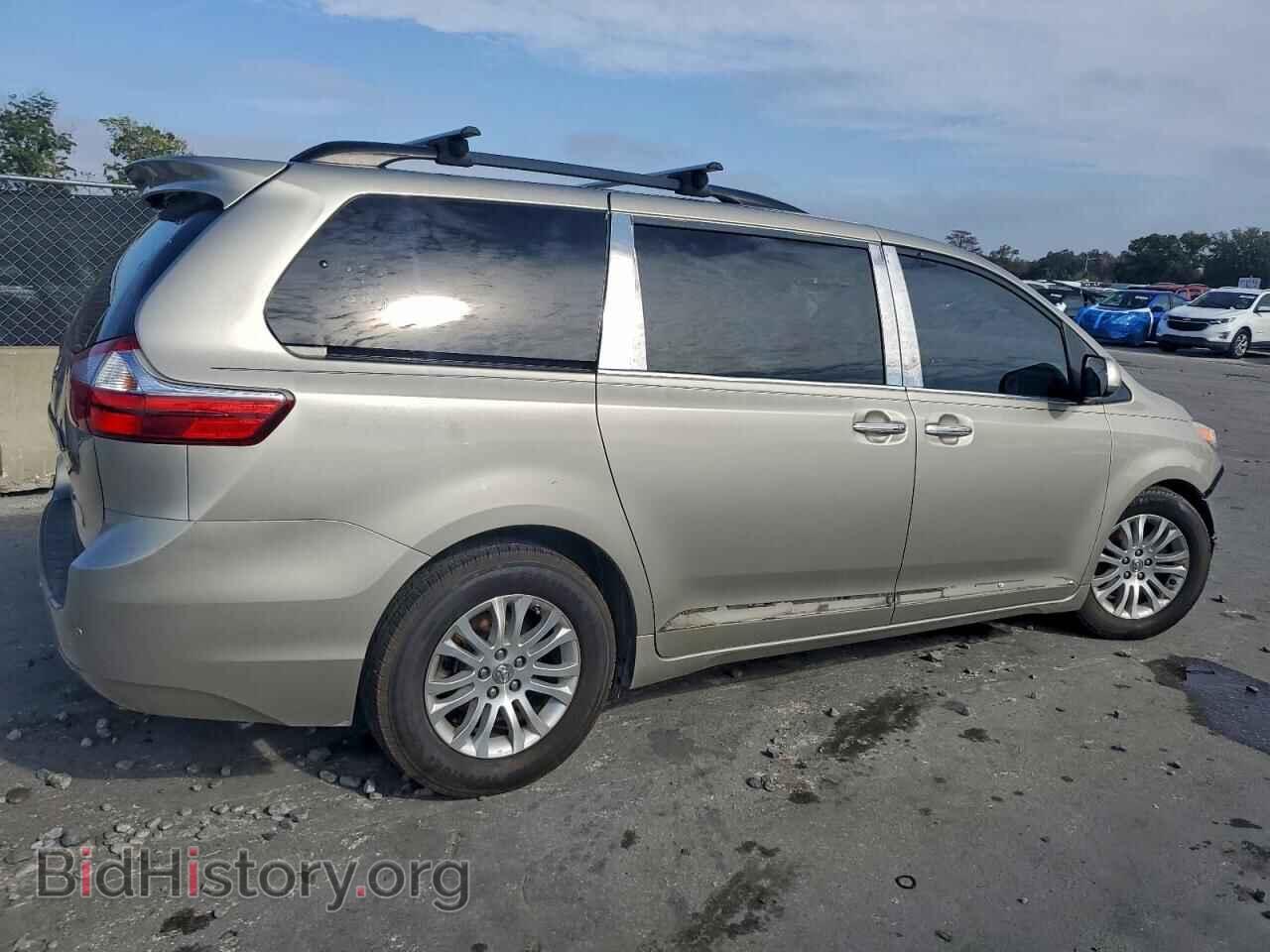 2017 TOYOTA All Models - VIN: 5TDYZ3DC5HS832893 - Фото 3