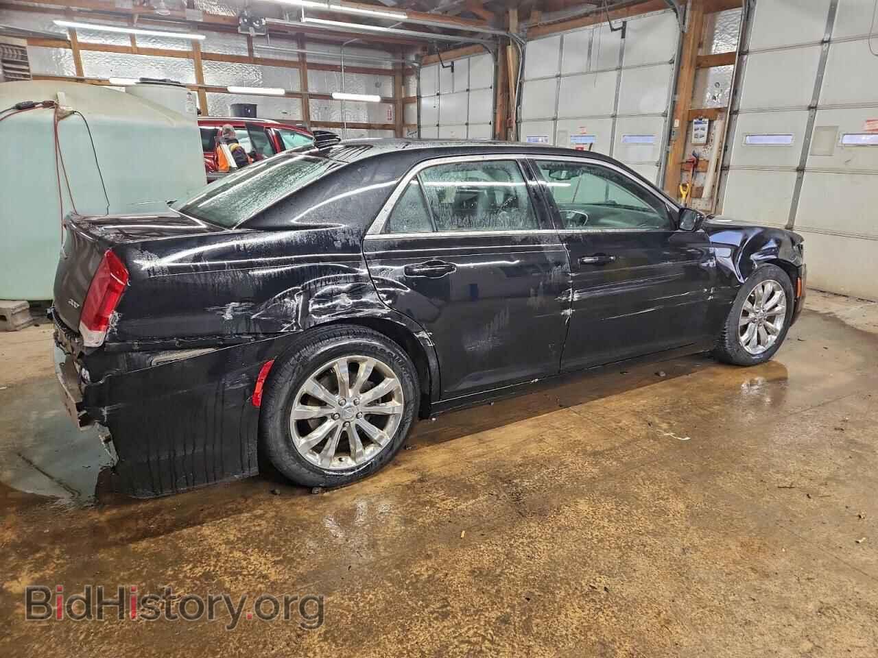 2017 CHRYSLER 300 - VIN: 2C3CCARG7HH534909 - Фото 3