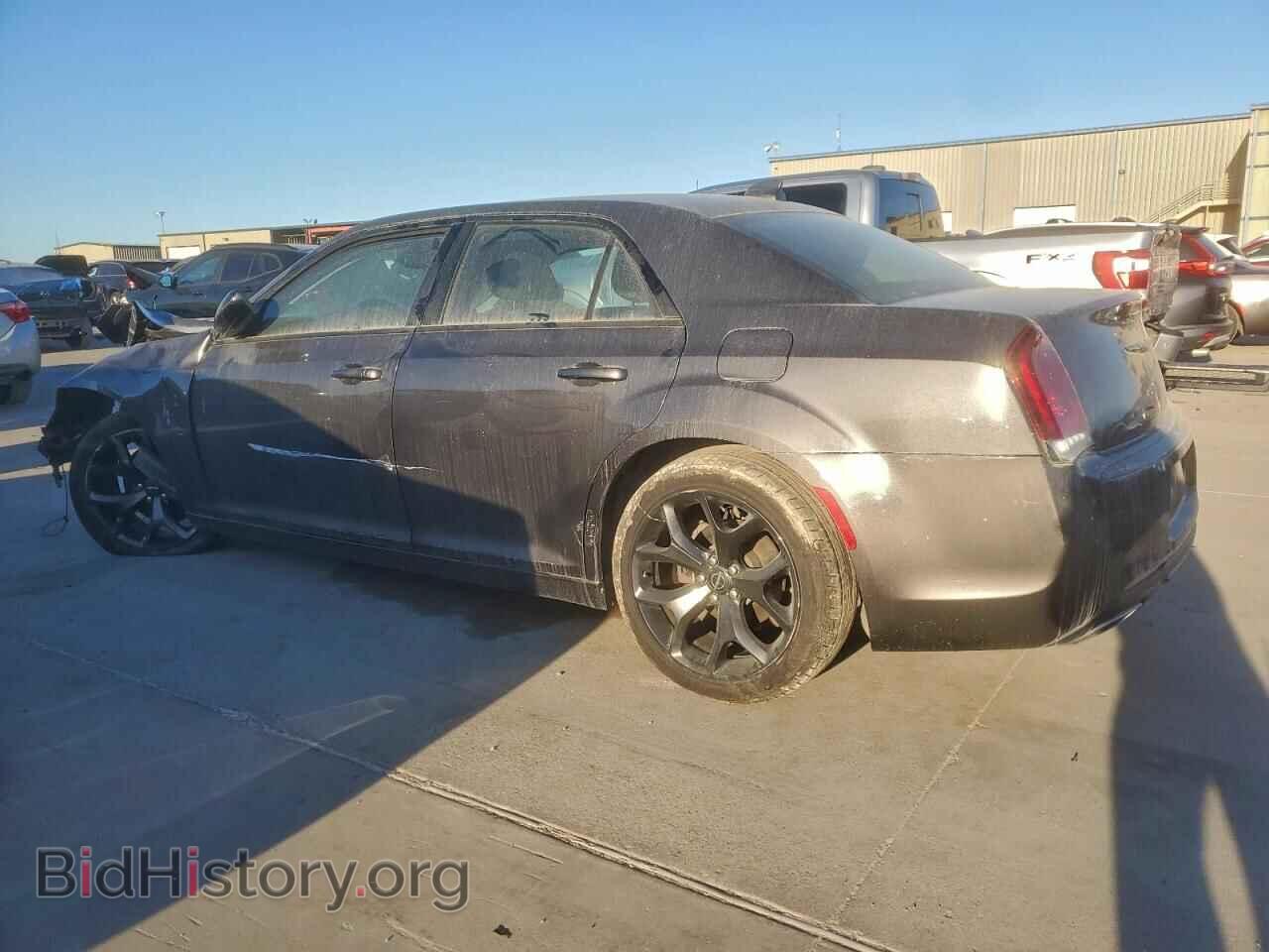 2020 CHRYSLER 300 - VIN: 2C3CCAAG1LH168708 - Фото 2