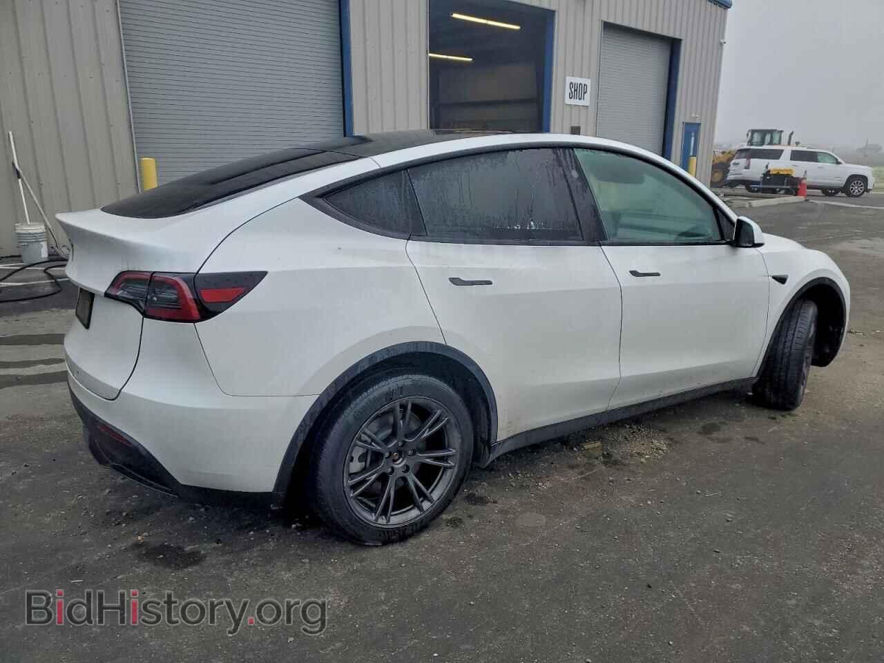 2024 TESLA MODEL Y - VIN: 7SAYGDED9RF110760 - Фото 3