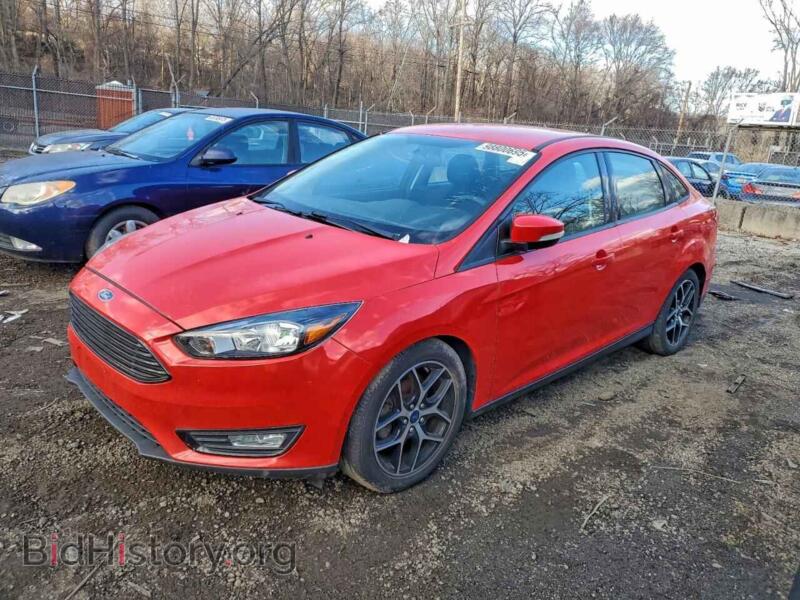 2017 Ford FOCUS SE (VIN 1FADP3FE9HL289526) — photo 1 of 12, Copart, damage: minor dents/scratches
