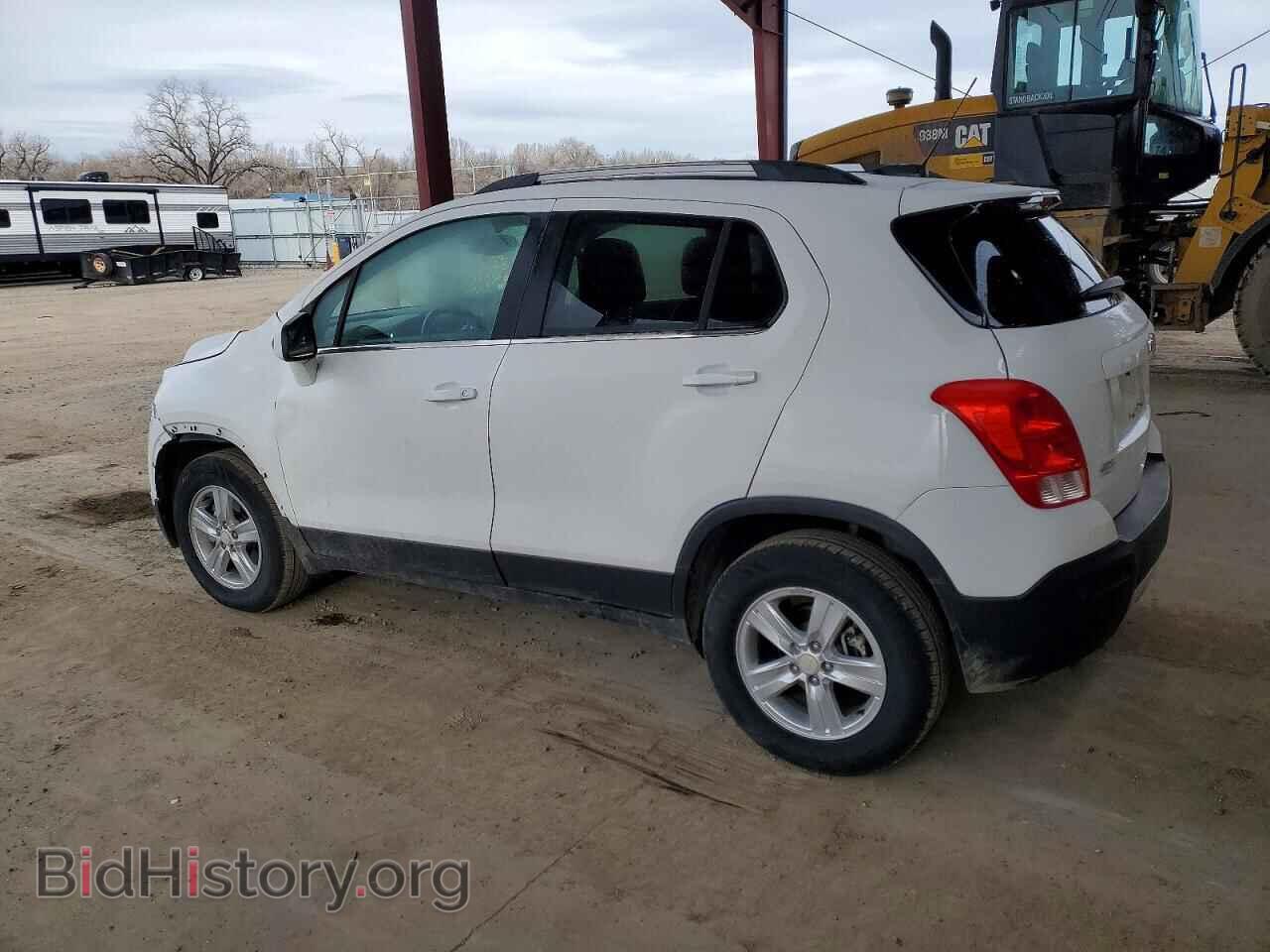 2016 CHEVROLET TRAX - VIN: 3GNCJPSB3GL272077 - Фото 2