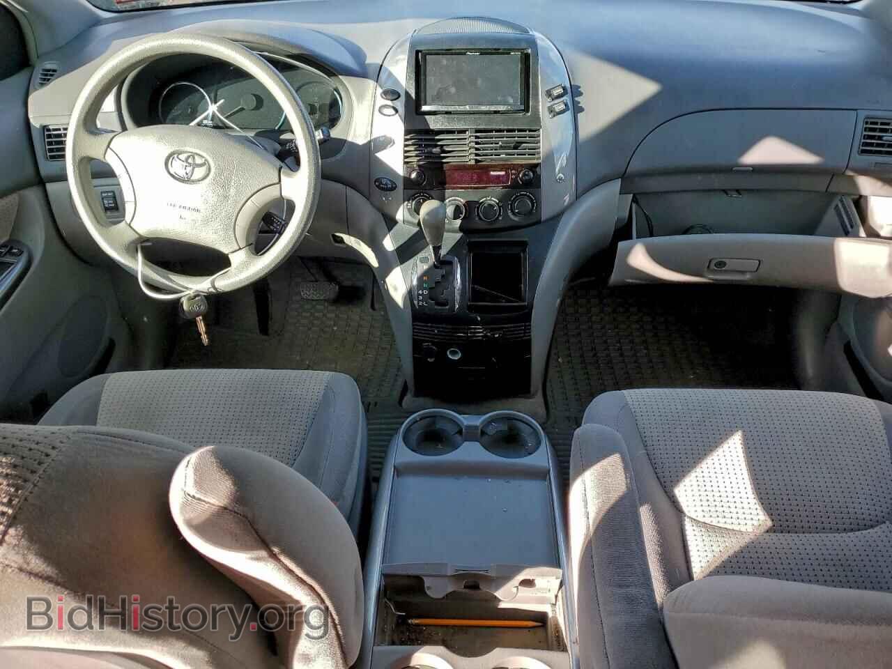 2010 TOYOTA All Models - VIN: 5TDKK4CC7AS342236 - Фото 8