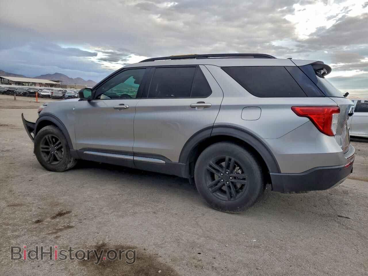 2021 FORD EXPLORER - VIN: 1FMSK7DH0MGB17565 - Photo 2