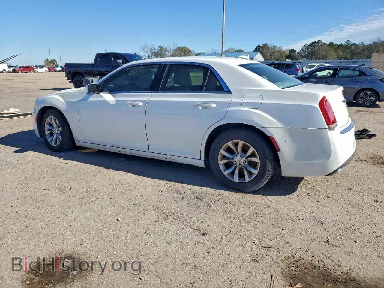2015 CHRYSLER 300 - VIN: 2C3CCAAG3FH792000 - Photo 2