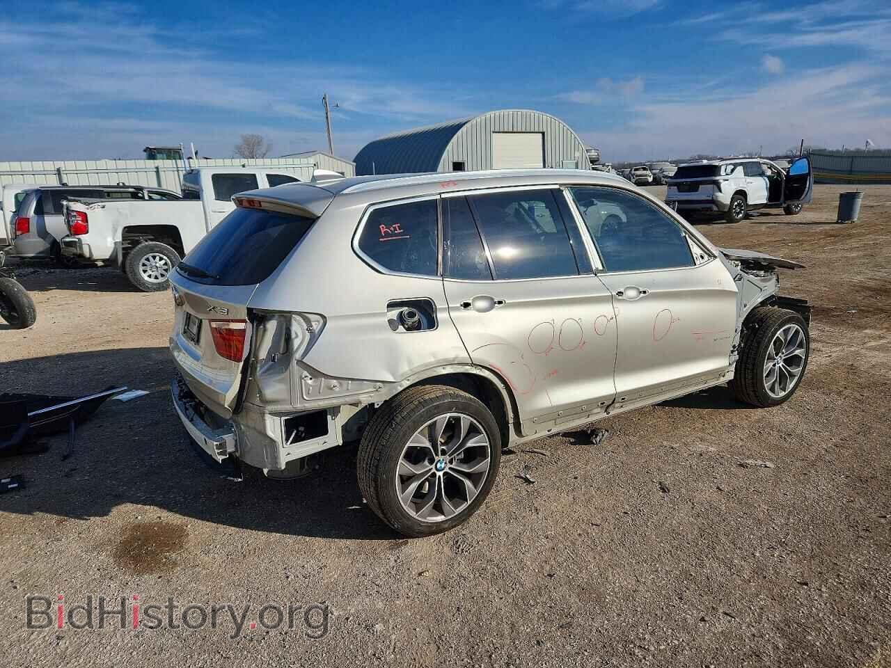 2016 BMW X3 - VIN: 5UXWX9C57G0D75123 - Фото 3