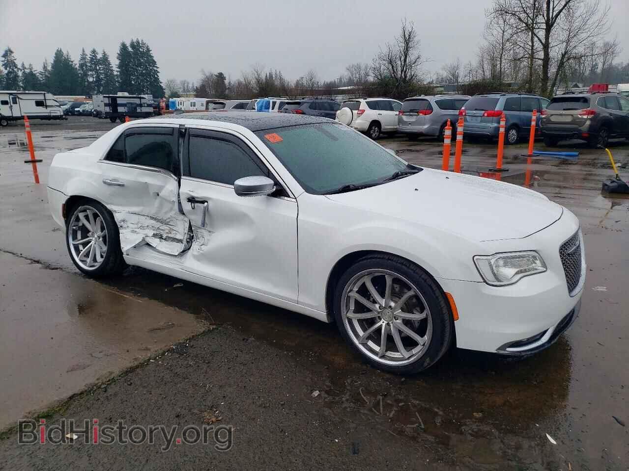 2019 CHRYSLER 300 - VIN: 2C3CCAPTXKH573341 - Фото 4
